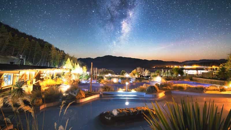 STAR GAZING & HOT POOL EXPERIENCE - TEKAPO SPRINGS